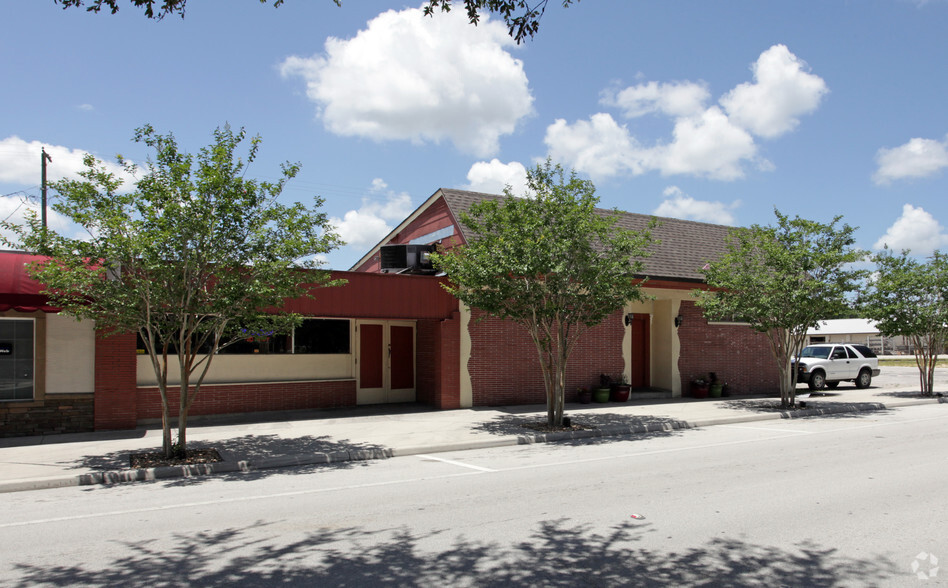 205 W Main St, Avon Park, FL for sale - Building Photo - Image 1 of 1