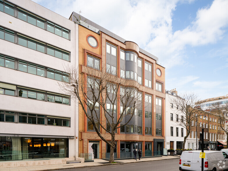 74A Charlotte St, London for sale - Primary Photo - Image 1 of 4