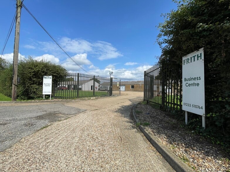 Frith Rd, Aldington to rent - Building Photo - Image 1 of 11