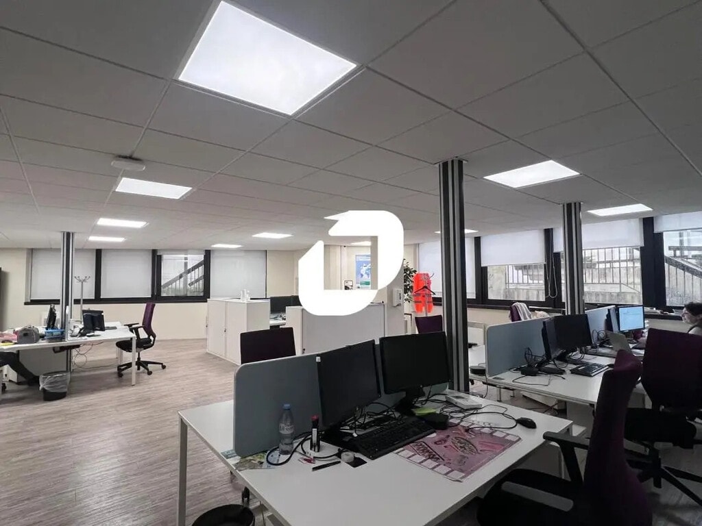 Location Bureaux 107 m² à 871 m² - Photo 1