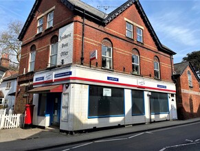 95 High St, Lyndhurst for rent Building Photo- Image 1 of 2