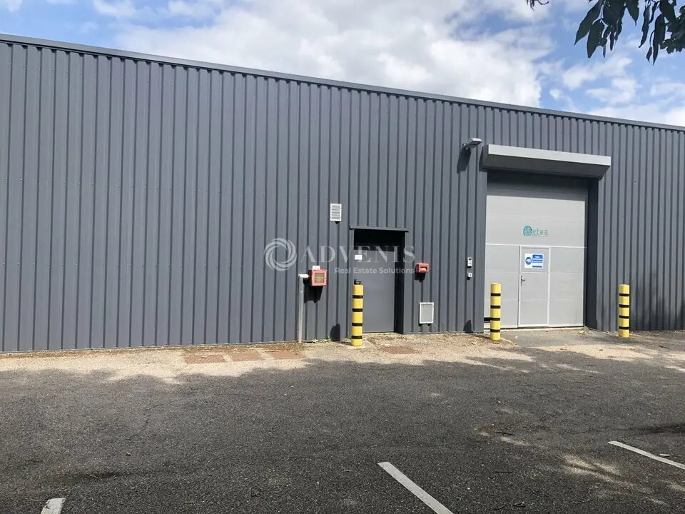 Location Bureaux 172 m² - Photo 1
