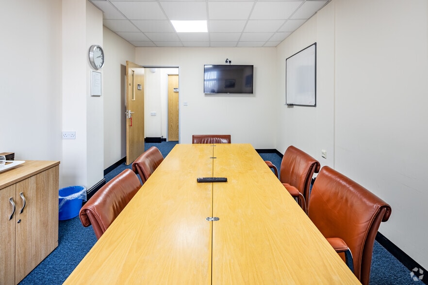 Mart Ln, Ormskirk to rent - Interior Photo - Image 3 of 21