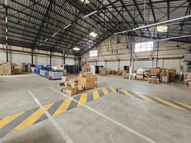 Industrial in Bonneuil-sur-Marne to rent - Interior Photo - Image 3 of 7