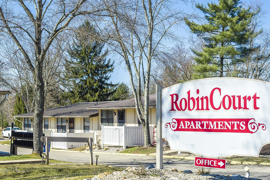 1190 Robin Ct, Zanesville, OH for sale - Primary Photo - Image 1 of 1