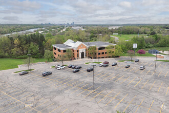 318 River Ridge Dr, Grand Rapids, MI - aerial  map view