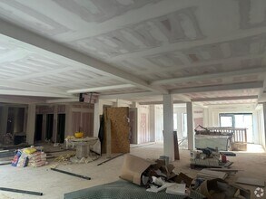 16-18 Shenley Road, Borehamwood to rent Interior Photo- Image 2 of 3