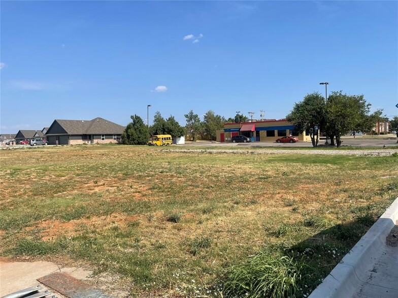 1921 S Country Club Rd, El Reno, OK for sale - Primary Photo - Image 1 of 3