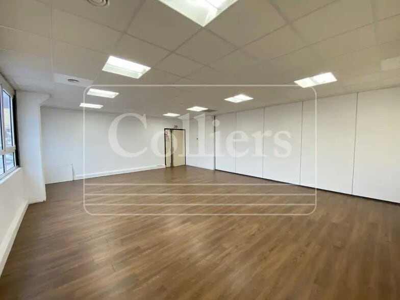 Office in Marseille to rent - Interior Photo - Image 3 of 16