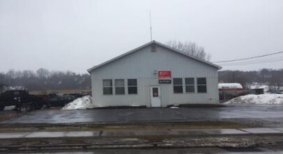 7371 Utica Blvd, Lowville, NY for rent Primary Photo- Image 1 of 2