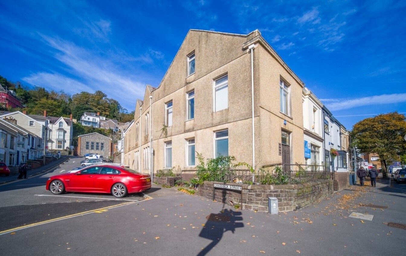 1 De La Beche St, Swansea for sale Primary Photo- Image 1 of 1
