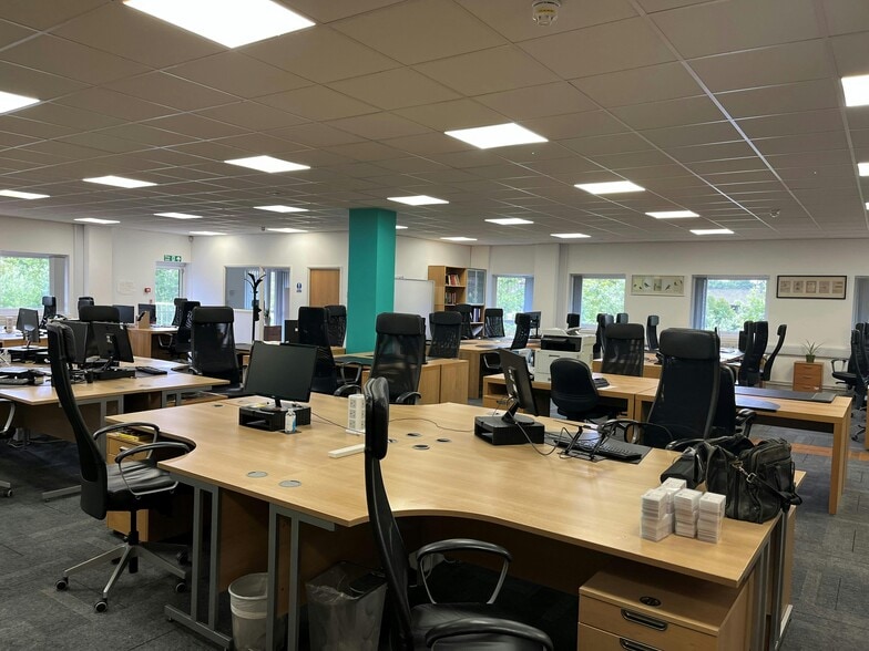 520 Birchwood Blvd, Warrington to rent - Interior Photo - Image 3 of 6