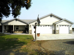 18992 Avenue 192, Strathmore, CA for sale Primary Photo- Image 1 of 1