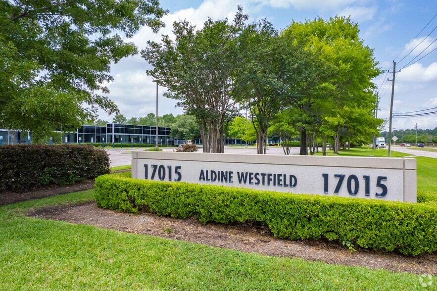 17015 Aldine Westfield Rd, Houston, TX for rent - Building Photo - Image 2 of 5