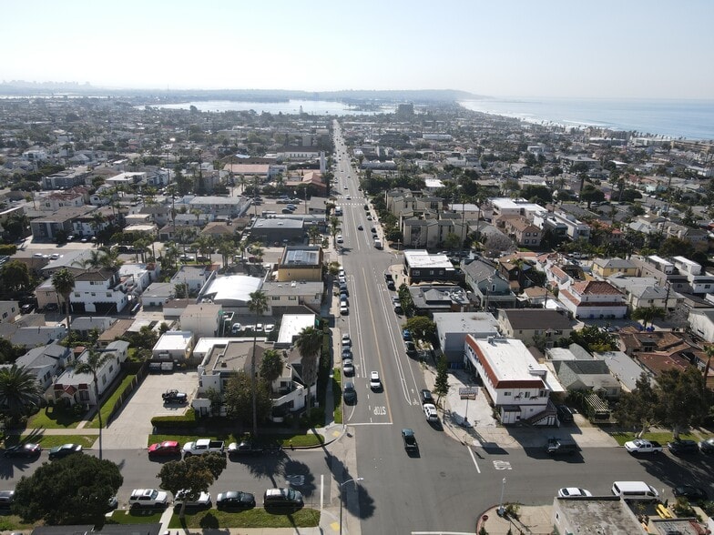 4888 Cass St, San Diego, CA for rent - Building Photo - Image 3 of 5