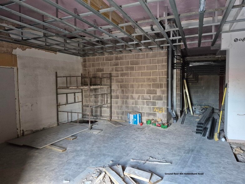 402-406 Holdenhurst Rd, Bournemouth to rent - Building Photo - Image 3 of 4