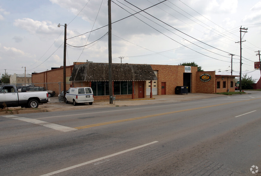 1837-1847 NW 5th St, Oklahoma City, OK for rent - Building Photo - Image 3 of 7