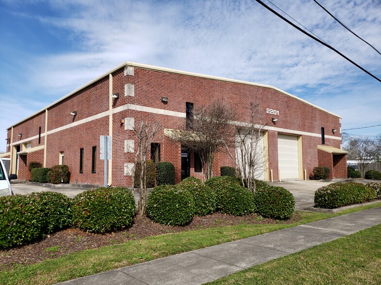 2201 Aberdeen St, Kenner, LA for rent - Building Photo - Image 1 of 6