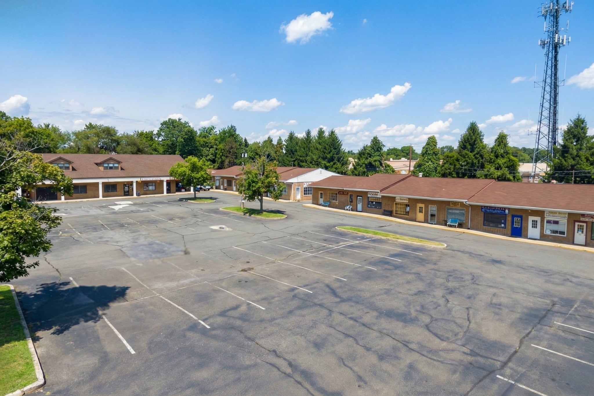 172-248 Scotch Rd, Ewing, NJ to rent Primary Photo- Image 1 of 6