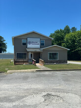 2725 Rainbow Dr, Gadsden, AL for rent Primary Photo- Image 1 of 7