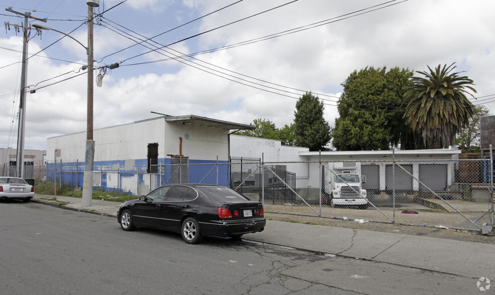 1110 98th Ave, Oakland, CA for sale - Building Photo - Image 1 of 1