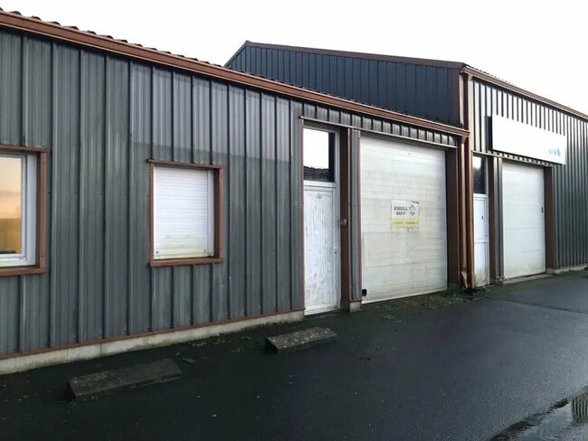 Location Local d'activités 135 m² à 145 m²
