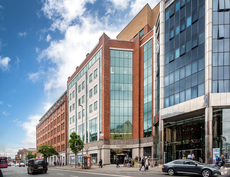 Great Victoria St, Belfast to rent - Building Photo - Image 2 of 3