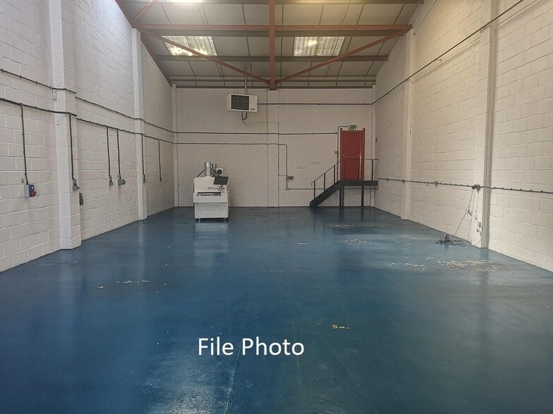 Arden Press Way, Letchworth Garden City to rent - Building Photo - Image 2 of 2