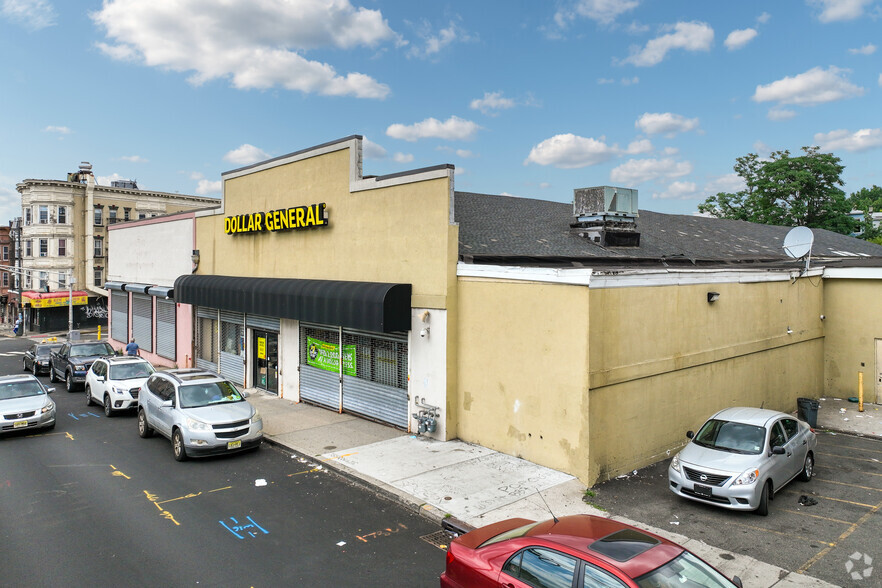 355-361 Market St, Paterson, NJ for sale - Primary Photo - Image 1 of 1