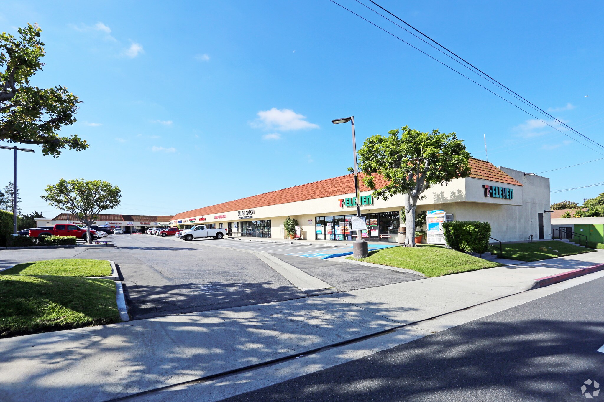 19001-19061 Bushard St, Huntington Beach, CA for sale Primary Photo- Image 1 of 1