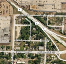 300-302 Edmund St, East Peoria, IL - aerial  map view