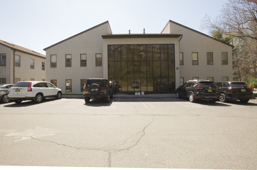 115 US Highway 46, Mountain Lakes, NJ for rent - Building Photo - Image 1 of 39