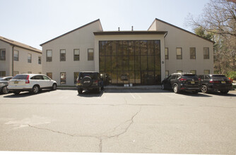 115 US Highway 46, Mountain Lakes, NJ for rent Building Photo- Image 1 of 40