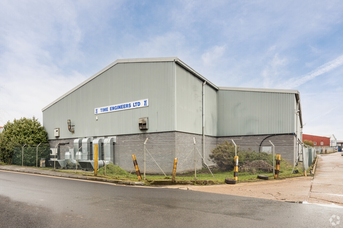 Manor Way, Rainham RM13 8RH UK