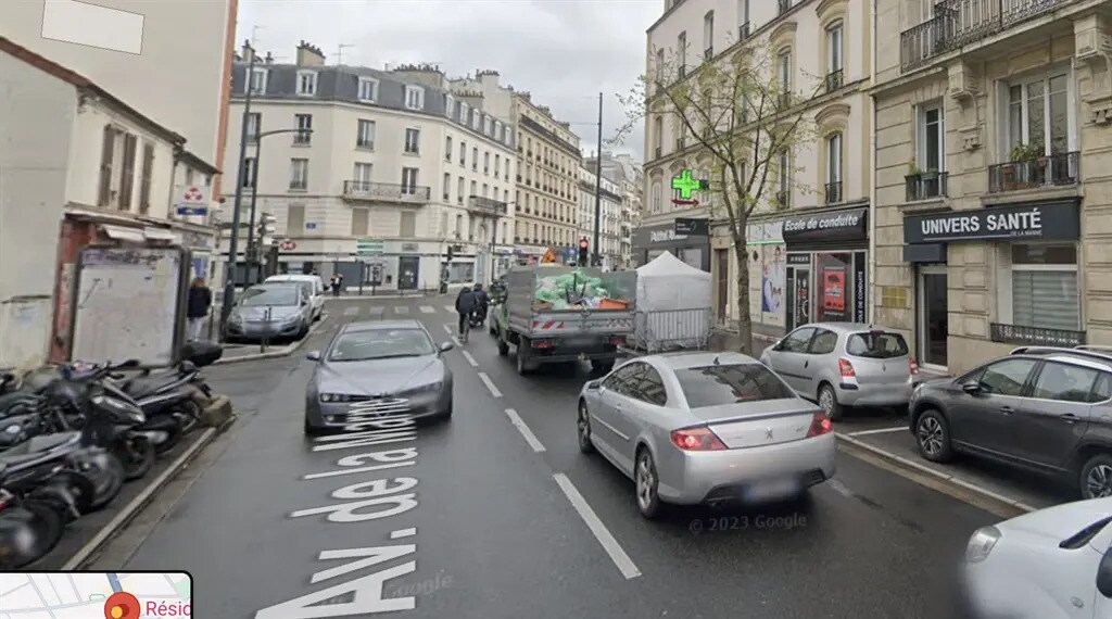Retail in Asnières-Sur-Seine to rent Building Photo- Image 1 of 4