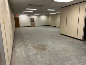 627 S Cottage St, Independence, MO to rent Interior Photo- Image 2 of 3