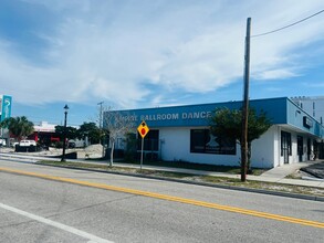 1370 Boulevard of the Arts, Sarasota, FL for rent Building Photo- Image 1 of 2