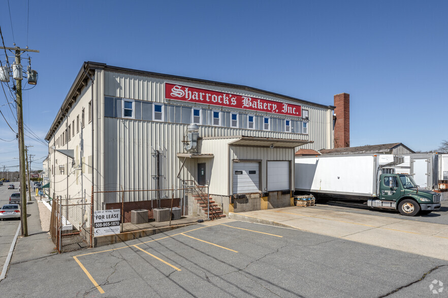 135 Potter St, New Bedford, MA for rent - Building Photo - Image 2 of 6