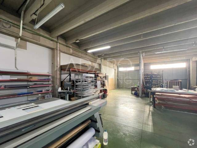 Industrial in Leganés, Madrid to rent - Building Photo - Image 3 of 25