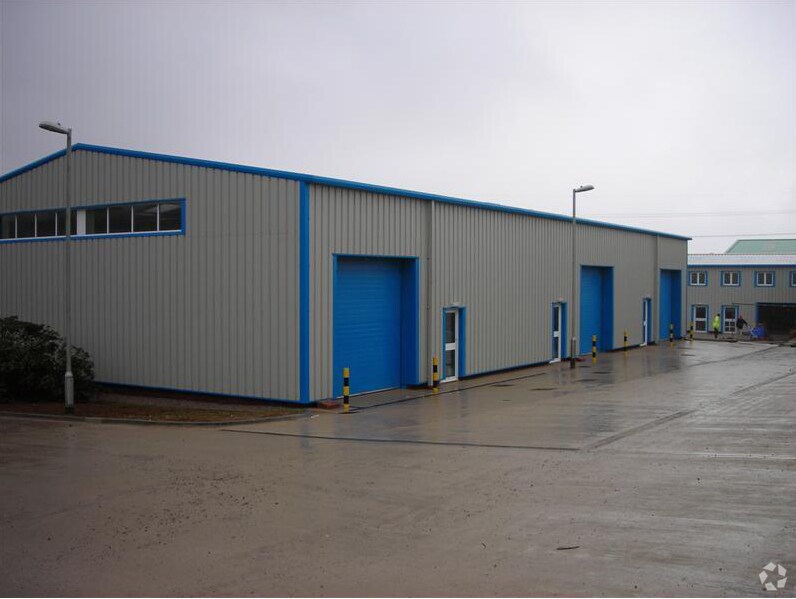 Units 5, 21, 22, 24, 25 and 26 portfolio of 2 properties for sale on LoopNet.co.uk Primary Photo- Image 1 of 2