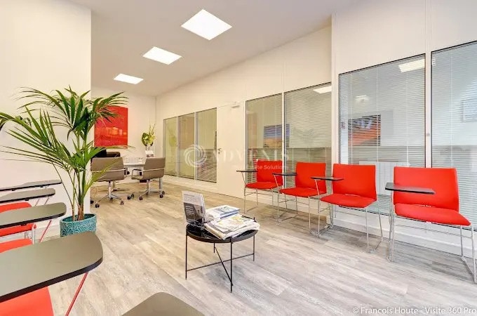 Vente Bureaux 306 m² - Photo 1