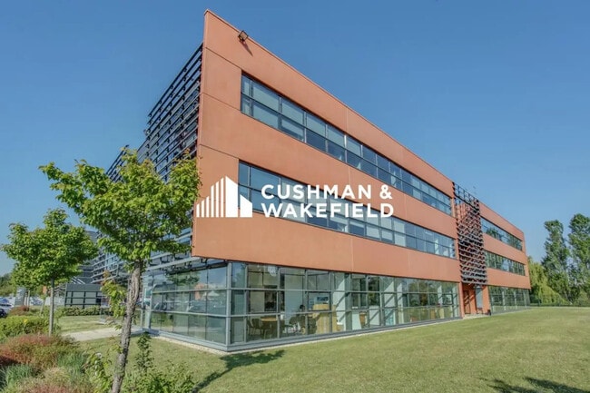 Location Bureaux 166 m² à 6 312 m²
