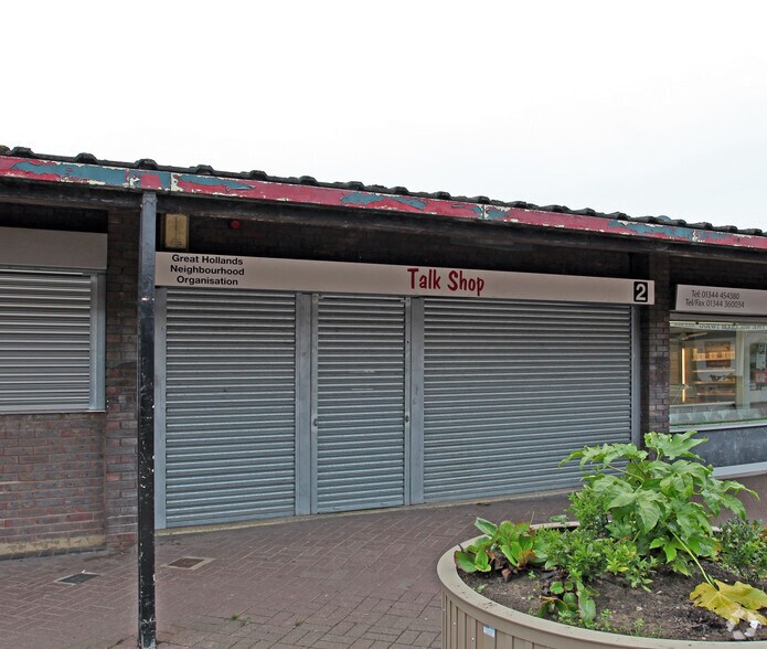 1-4 Great Hollands Sq, Bracknell for sale - Primary Photo - Image 1 of 1