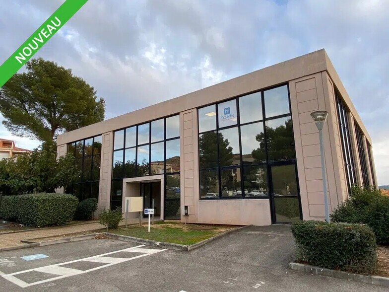 Office in Vitrolles to rent - Building Photo - Image 1 of 1