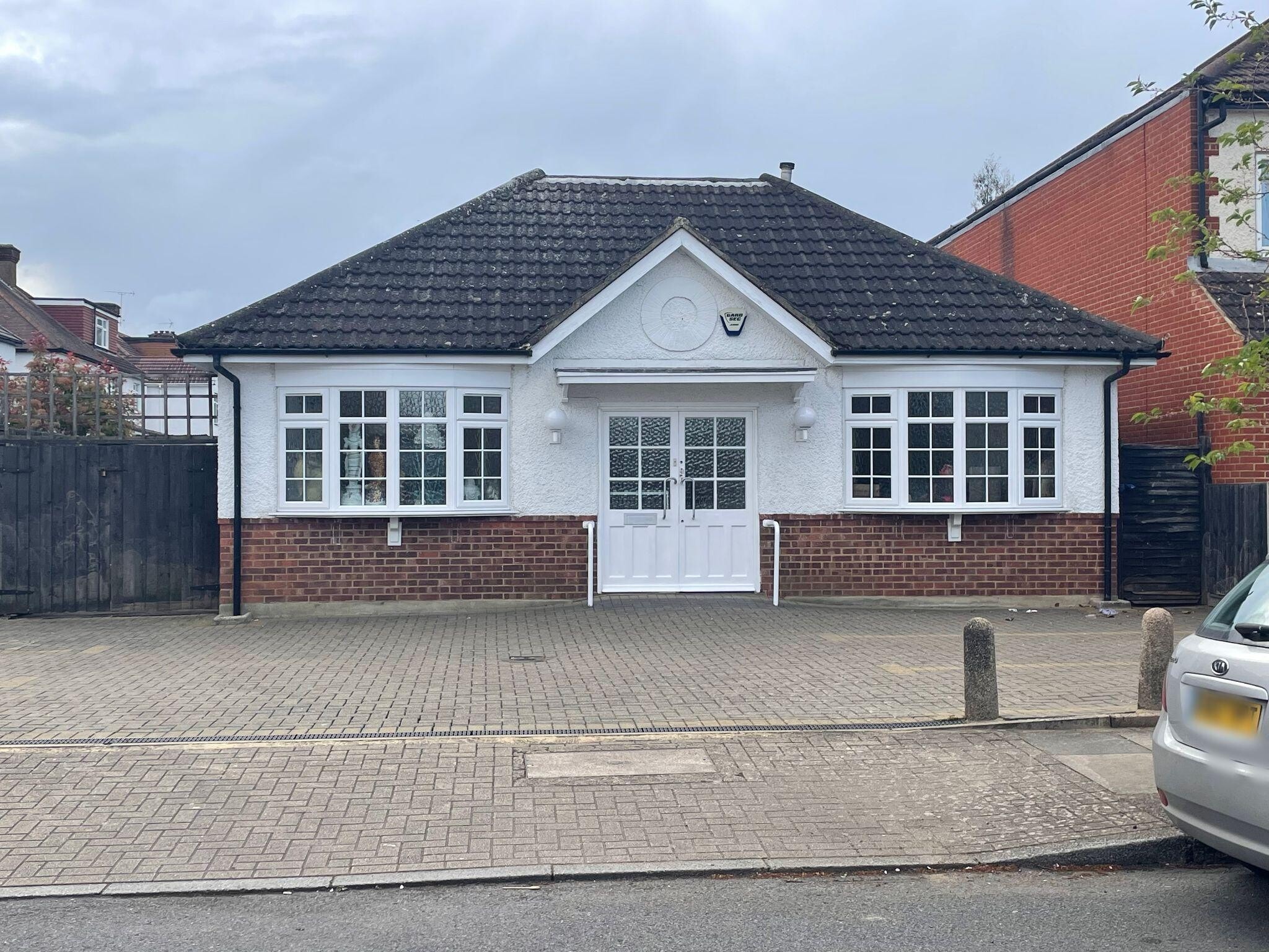 2B Kenton Gdns, Harrow to rent Building Photo- Image 1 of 5