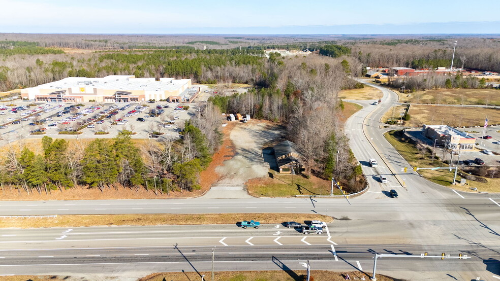 1922 Anderson Hwy, Powhatan, VA for sale - Primary Photo - Image 1 of 12