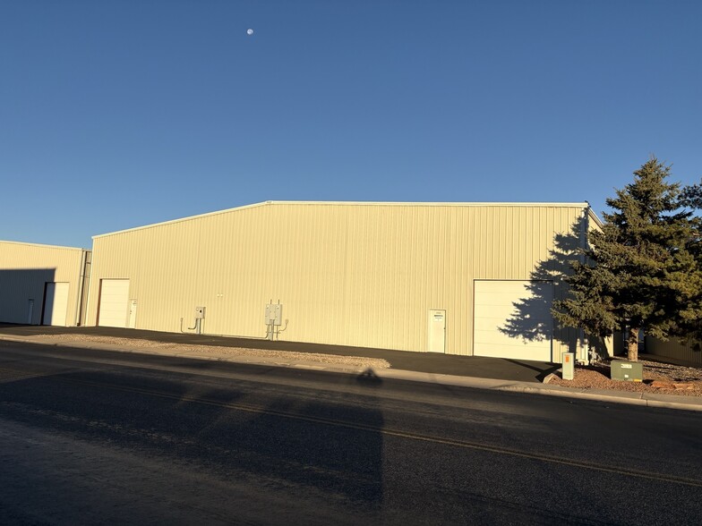 Industrial Investment & Land Development portfolio of 4 properties for sale on LoopNet.co.uk - Primary Photo - Image 3 of 4