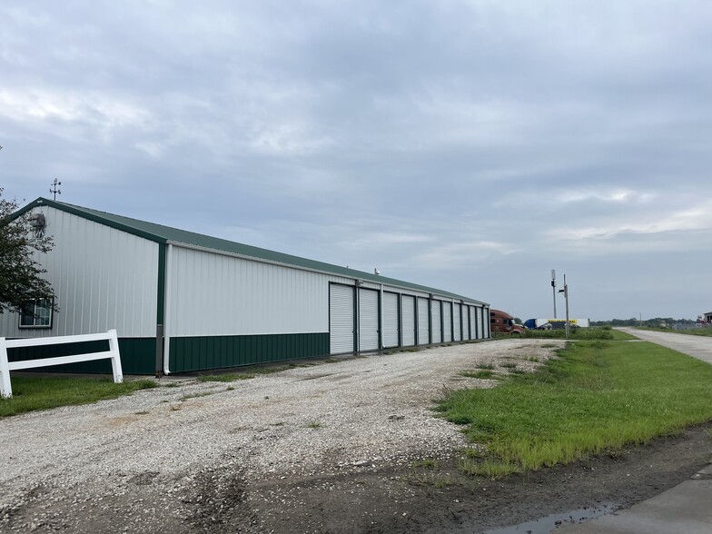 Onawa Self Storage portfolio of 3 properties for sale on LoopNet.co.uk - Building Photo - Image 3 of 12