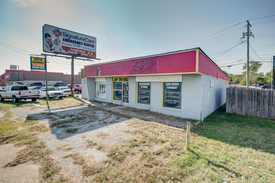 1410 S Texas Ave, Bryan, TX for rent - Building Photo - Image 3 of 14