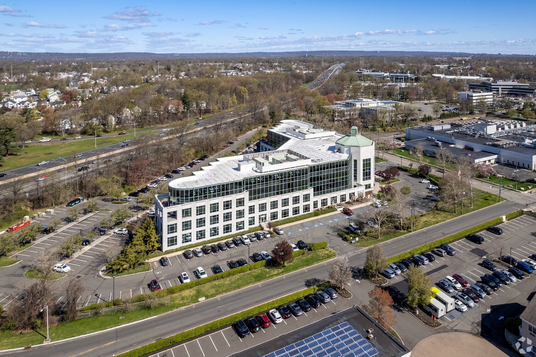 20 Commerce Dr, Cranford, NJ to rent Primary Photo- Image 1 of 33